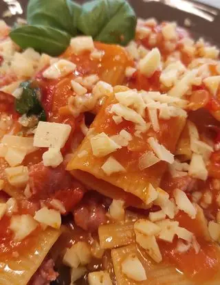 Ricetta Paccheri salsiccia e pomodorini di Andrea_Ricci