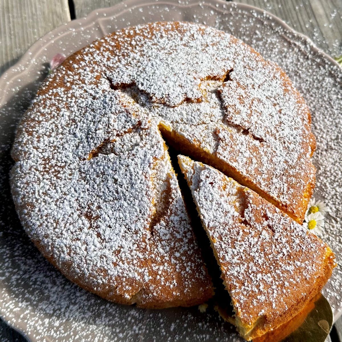 TORTA AL LATTE CALDO