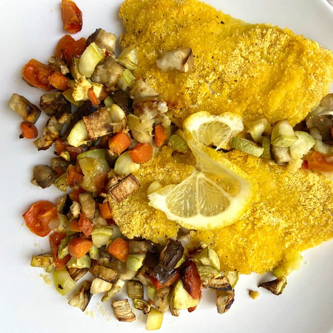 Merluzzo croccante con verdure al forno