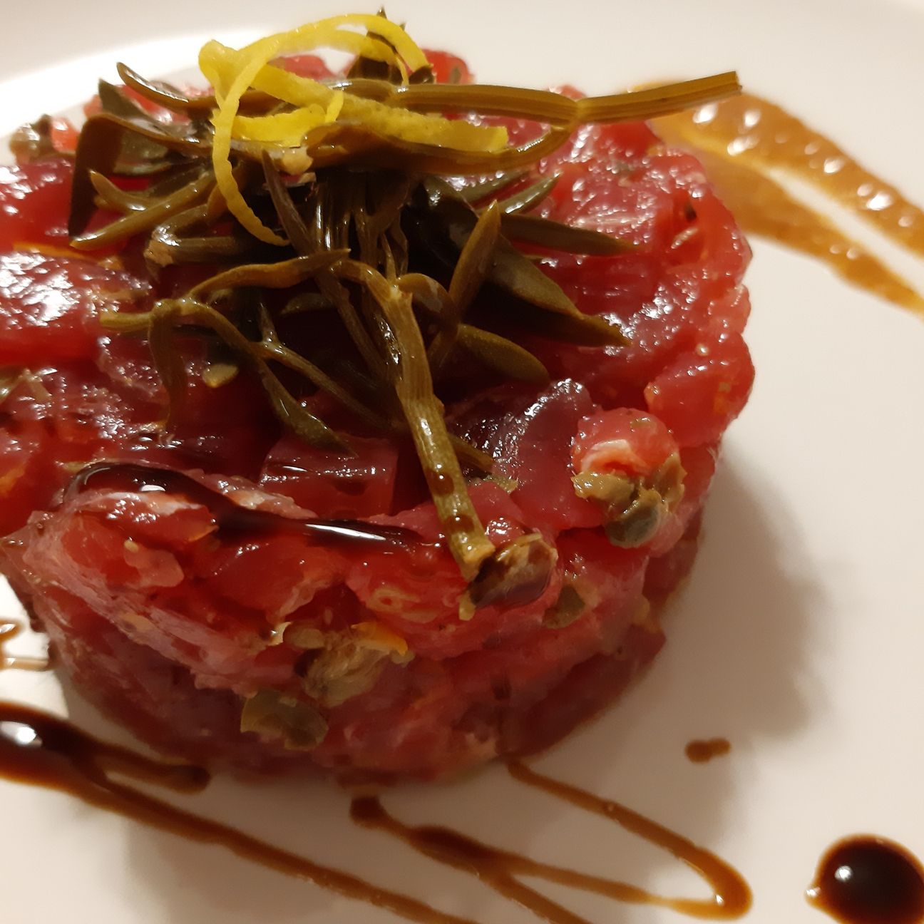 Tartare di tonno e Paccasassi del Conero