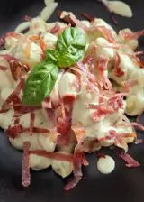 Ricetta GNOCCHI CON CREMA DI RICOTTA E PROSCIUTTO CRUDO