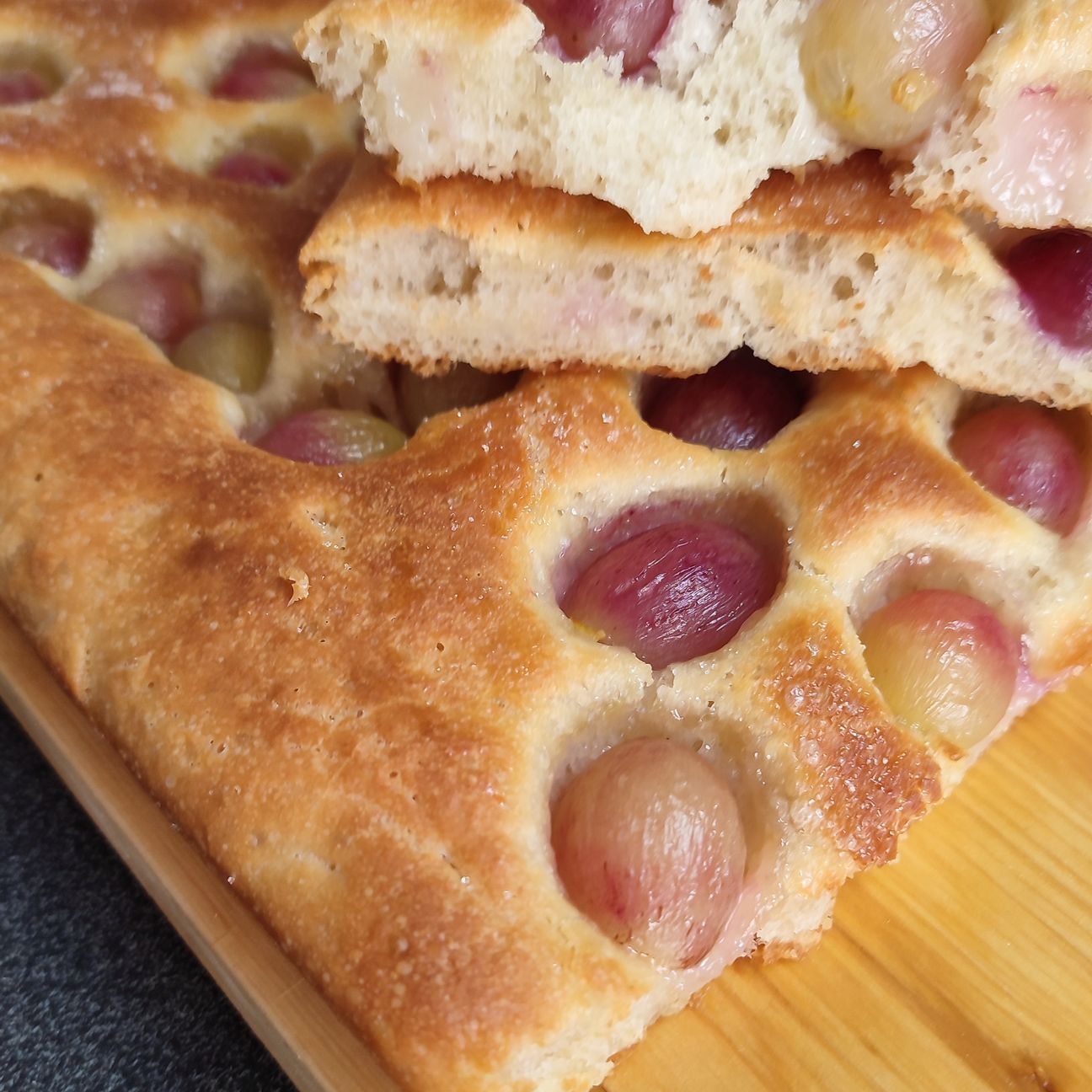 FOCACCIA ALL'UVA