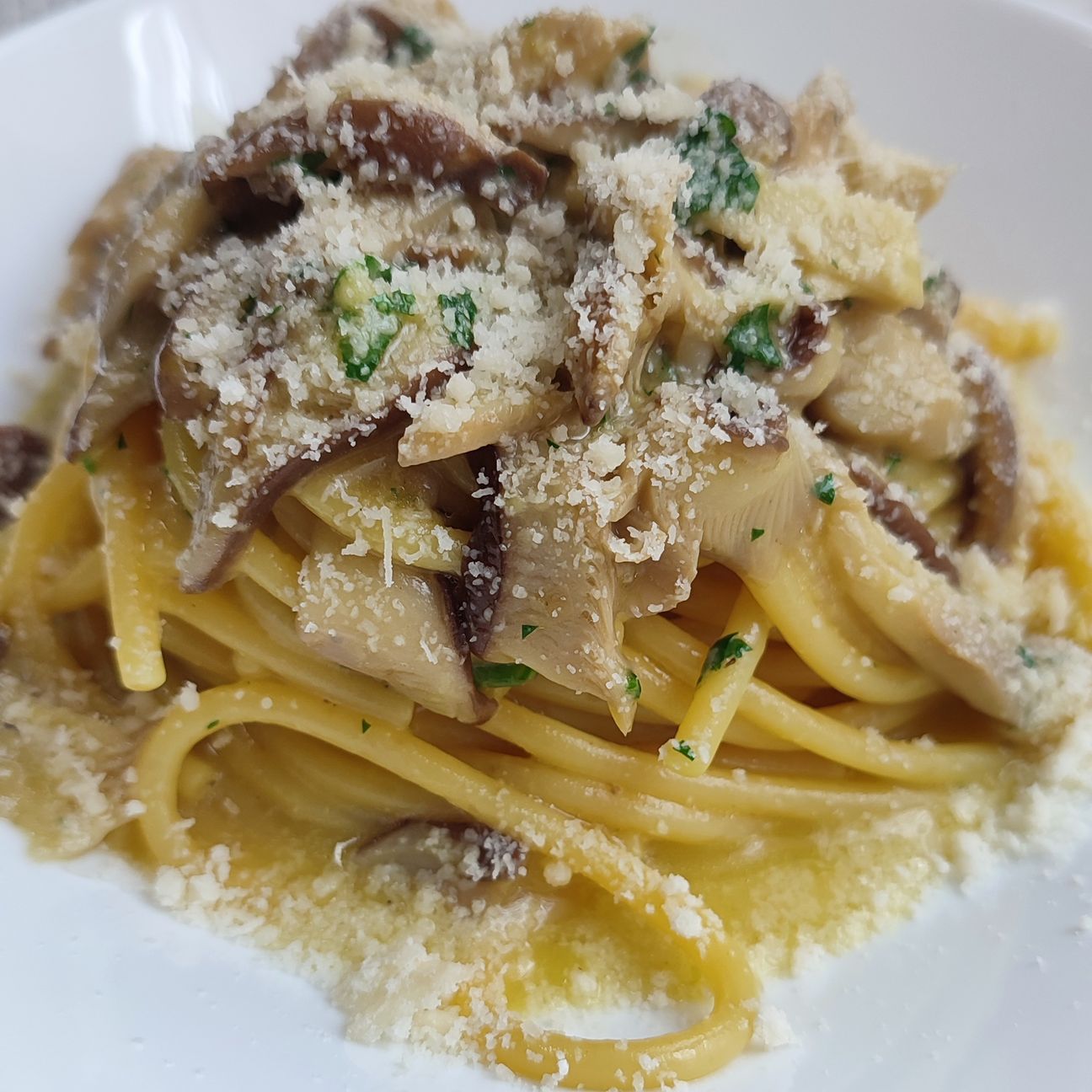 SPAGHETTI ZAFFERANO E CARDONCELLI