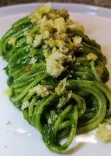 Ricetta Spaghetti alla crema di cime di rapa con crumble di pane raffermo tostato