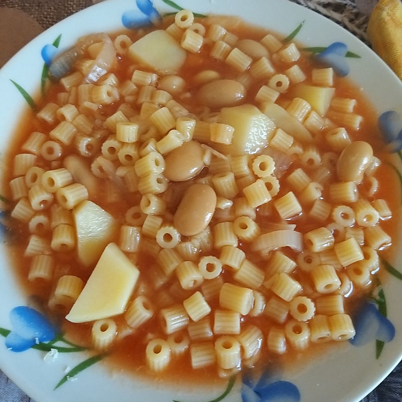 Minestra di fagioli e patate