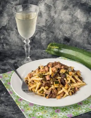 Ricetta TROFIE CON FUNGHI ZUCCHINE E MORTADELLA di lemilleeunabontadifranci