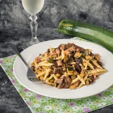 Ricetta TROFIE CON FUNGHI ZUCCHINE E MORTADELLA
