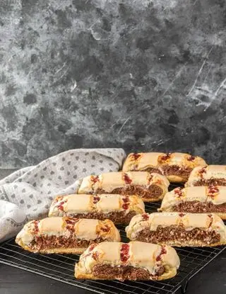 Ricetta BISCOTTI NAPOLI ALL’AMARENA di lemilleeunabontadifranci