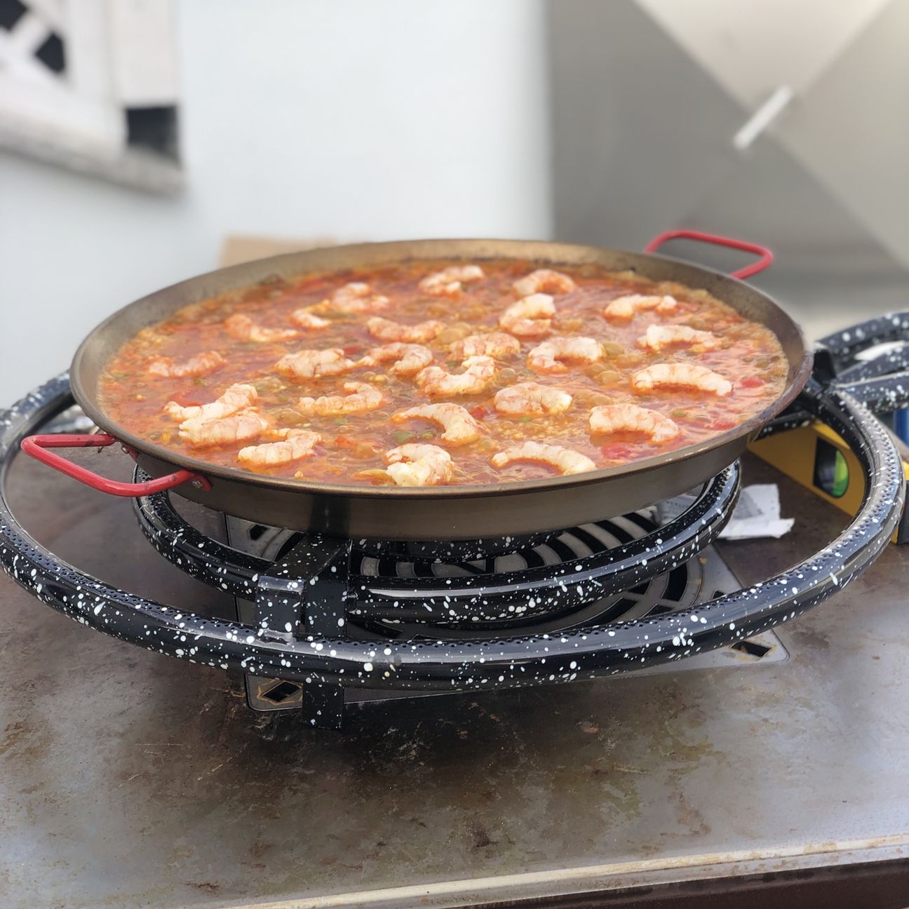 Paellas/pane rustico/paella/ tortelli ripieni di Andria, salsiccia, pecorino, erbe aromatiche