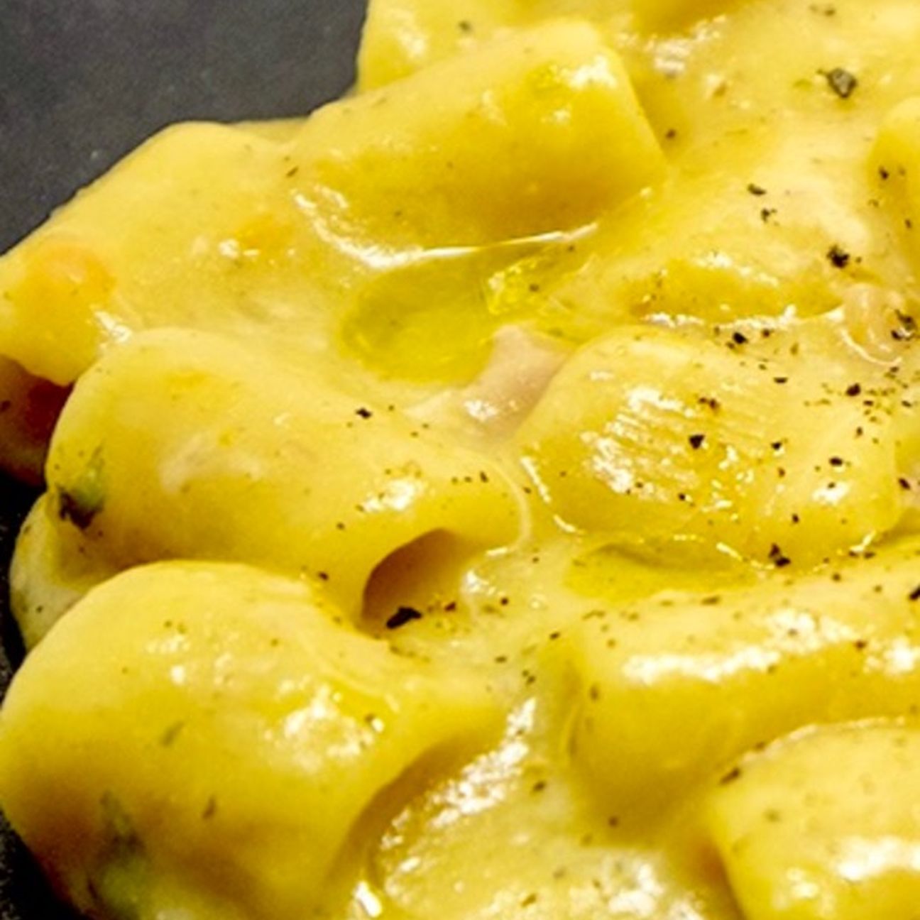 Pasta patate e provola cremosa