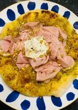 Ricetta Pizza con biga lievitazione 24 h pesto di pistacchio, mortadella e burrata