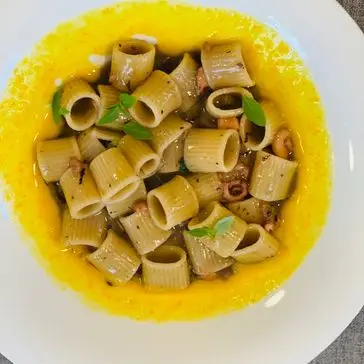 Ricetta Mezze maniche crema di fagioli cozze e punta di polipo di lucia.pavanastolfo