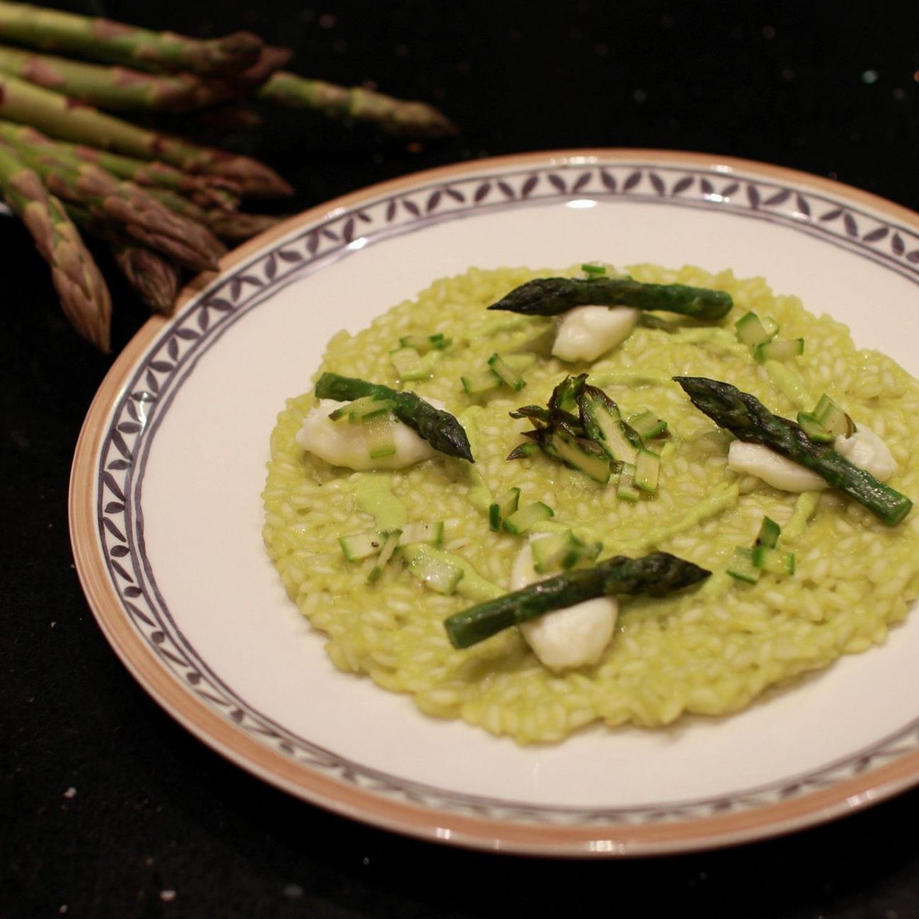 Risotto agli asparagi in tre consistenze e cremoso di stracchino