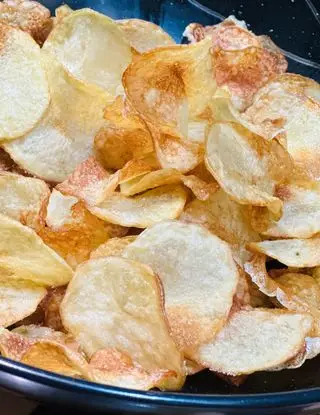 Ricetta Chips ( come quelle del sacchetto !) di lucia.pavanastolfo