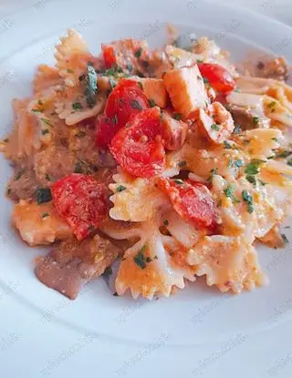Ricetta Farfalle In Crema Di Pistacchio - Spada E... di mokaecioccolato