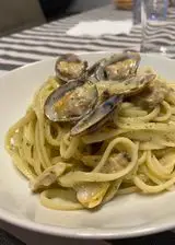 Ricetta Linguine con vongole, latte di cocco e lime