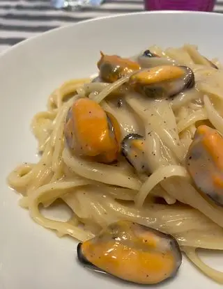 Ricetta Linguine con cozze e pecorino romano di prendiunmorso