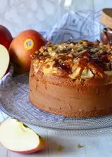 Ricetta Torta soffice di mele, marmellata e pinoli