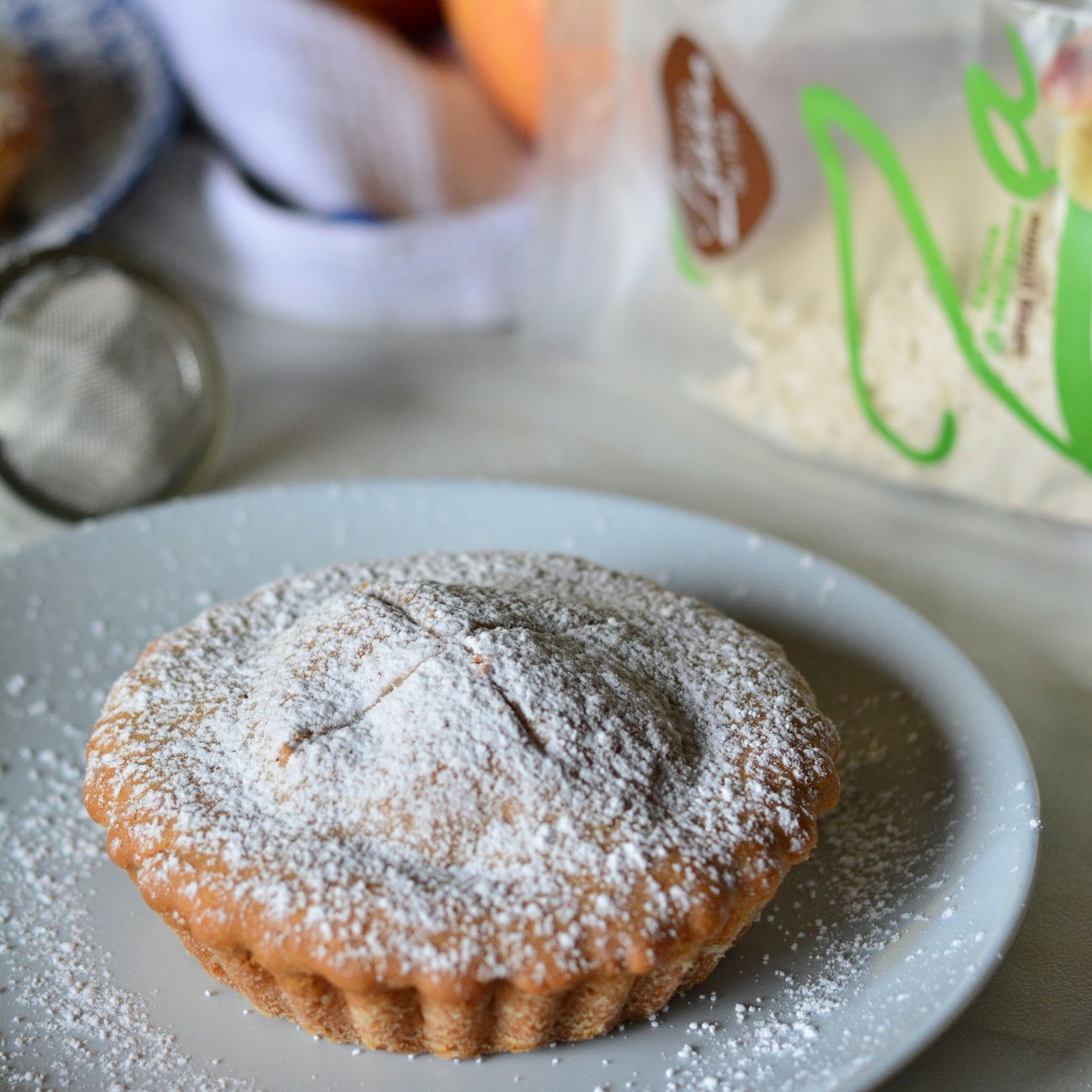 Crostatine di mele con farina di castagne