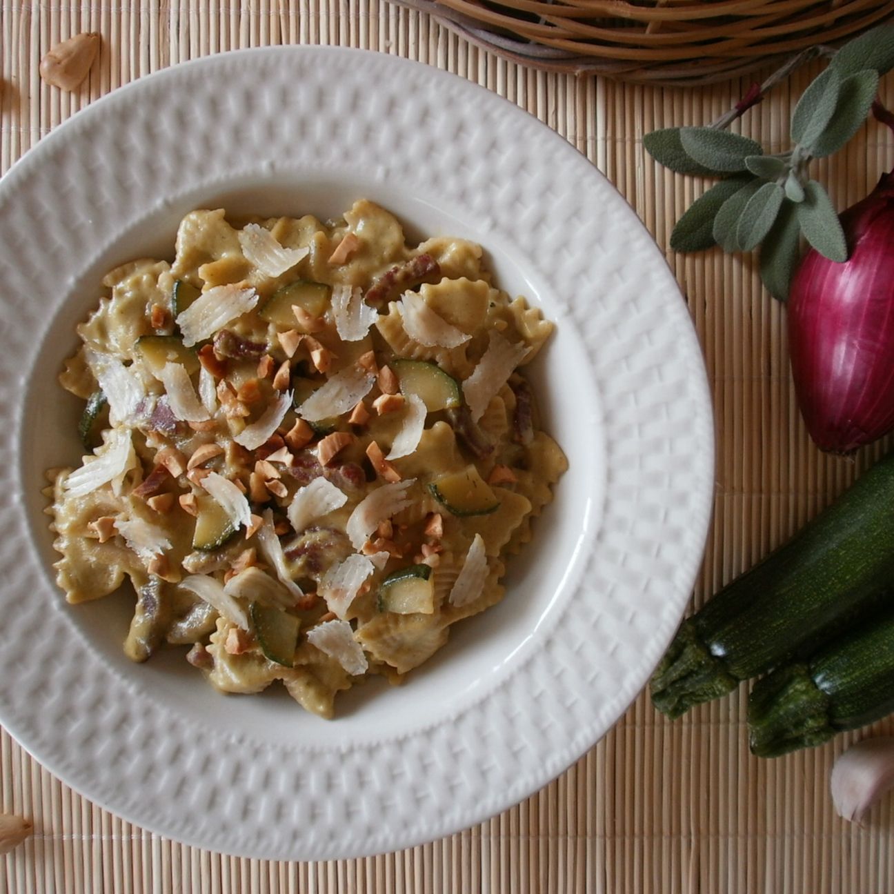Farfalle con crema di zucchine