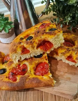 Ricetta Focaccia con pomodorini impasto alle patate di Briciole_di_mollica