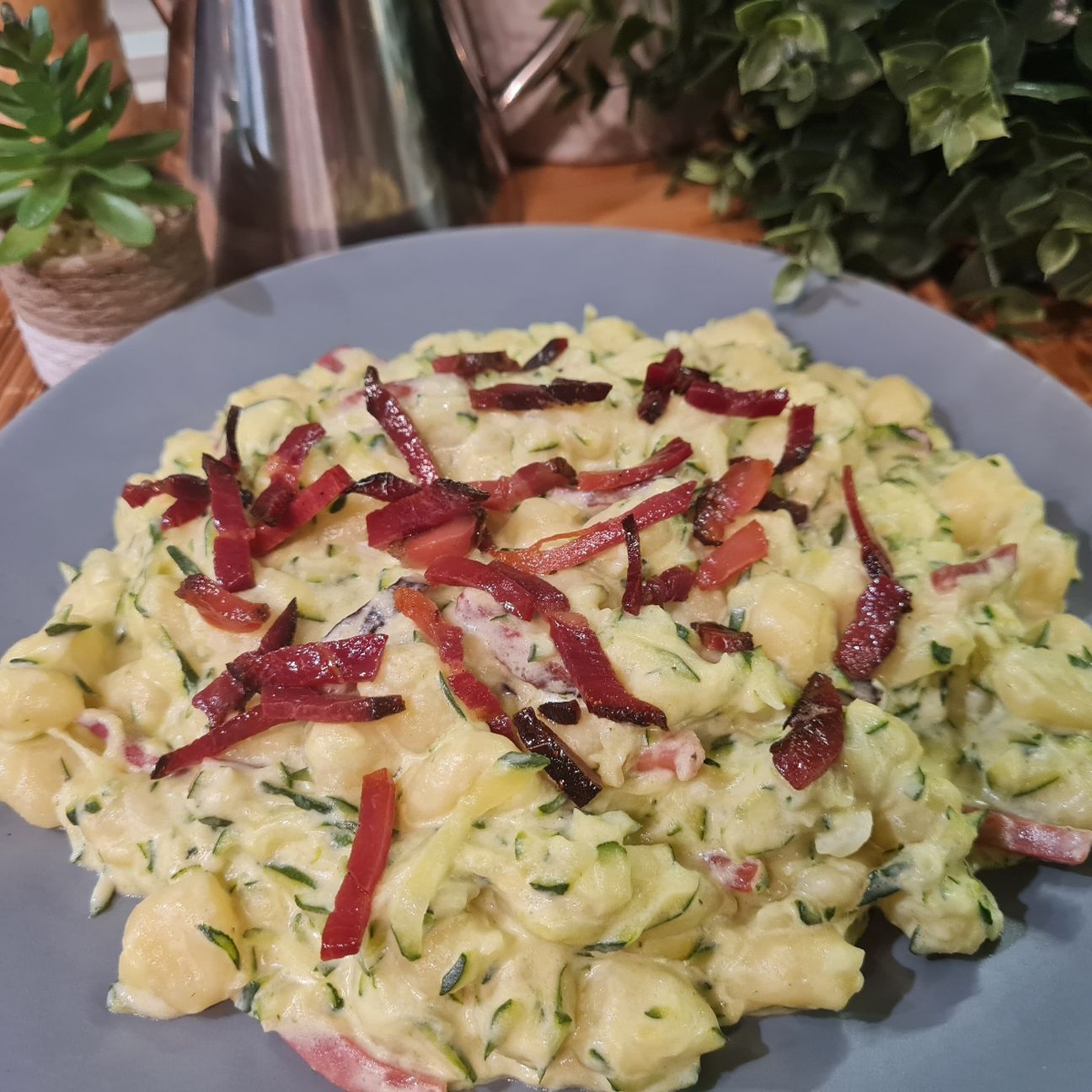 Gnocchetti cremosi zucchine e speck