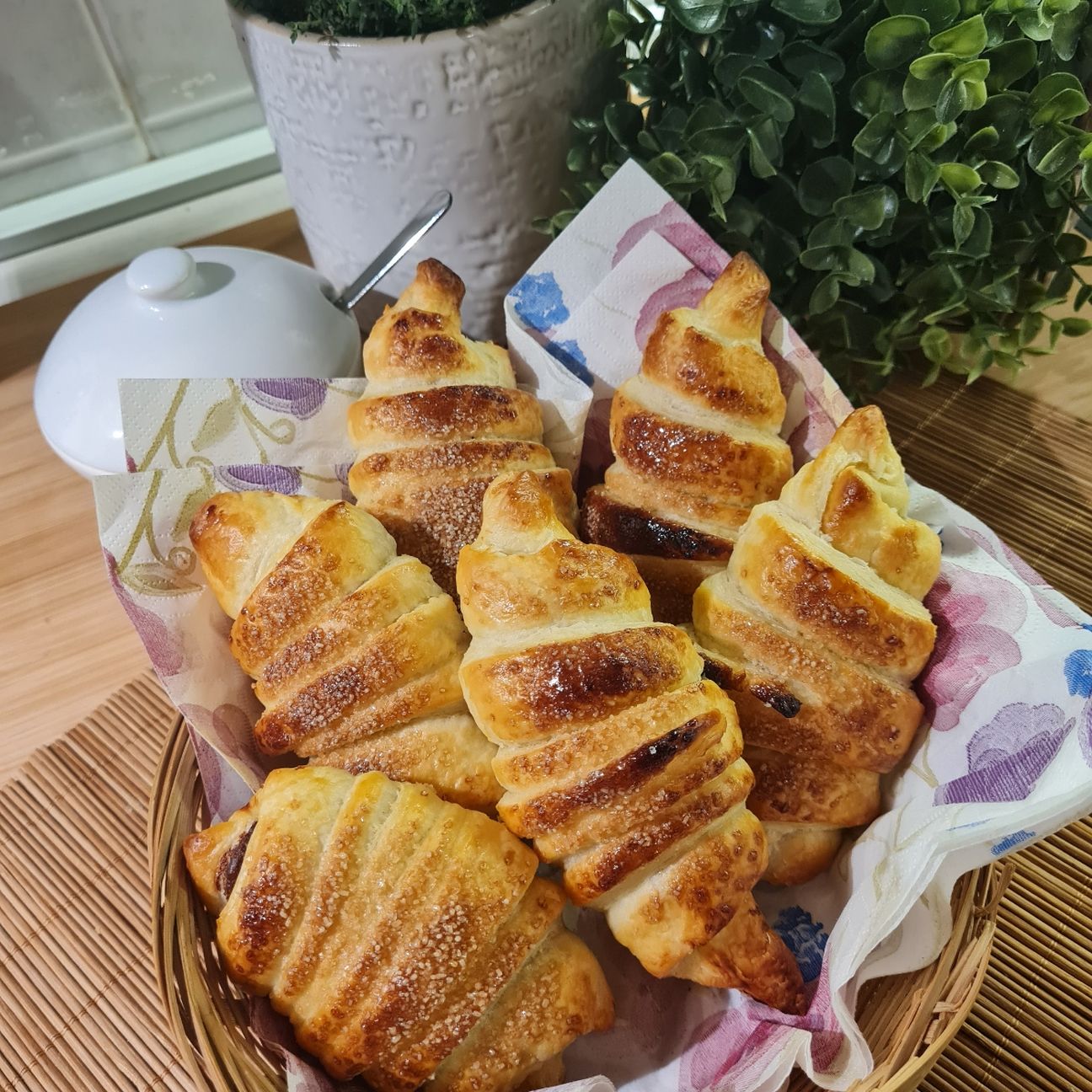 Cornetti alla nutella ricetta super veloce