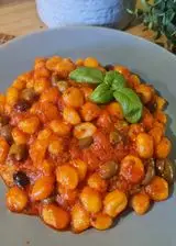 Ricetta Gnocchetti con sugo di olive taggiasche