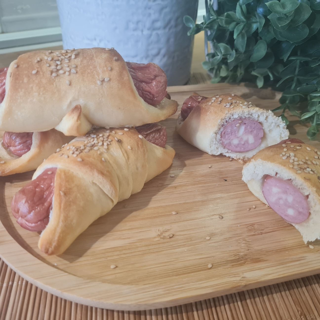 Cannoli con wustel al formaggio