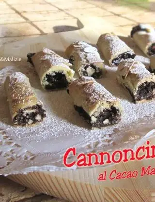 Ricetta CANNONCINI GOLOSI AL CACAO, MANDORLE E MIELE di ladyp
