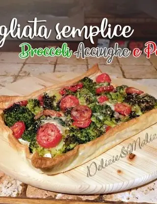 Ricetta SFOGLIATA SEMPLICE BROCCOLI ACCIUGHE E POMODORI di ladyp