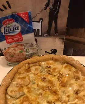 Ricetta Pizza "Al contadin non far sapere" di cuzzocreapaola