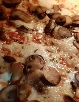 Ricetta Pizza ai funghi di elvira.gengaro