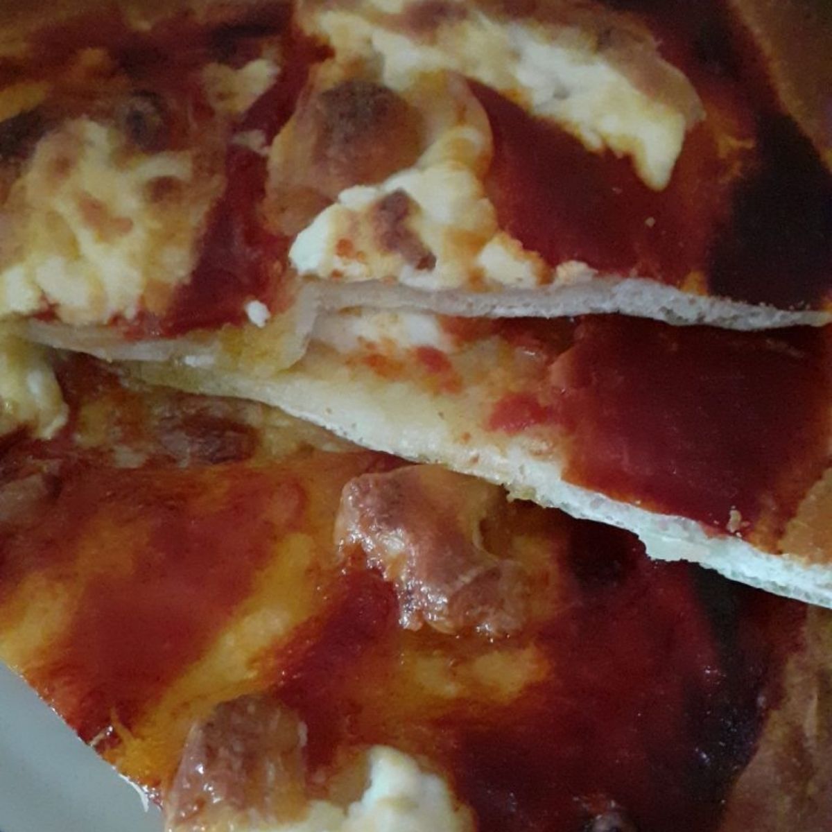 Pizza con pasta sfoglia