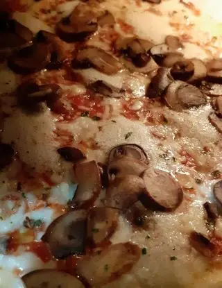 Ricetta Pizza ai funghi di elvira.gengaro