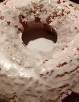 Ricetta Ciambella con glassa di zucchero di elvira.gengaro