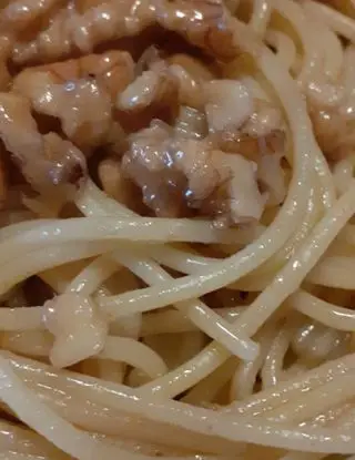 Ricetta Spaghetti alle noci e pinoli di elvira.gengaro