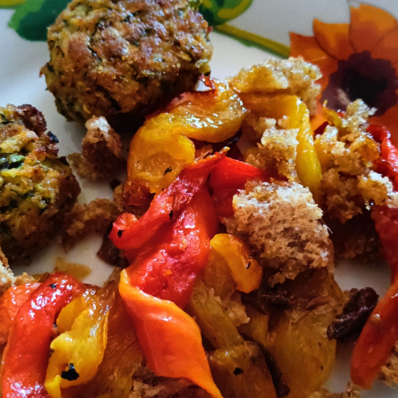 Polpette di zucchine e peperoni