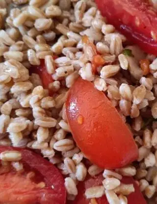 Ricetta Farro Pomodorini e Funghi di elvira.gengaro