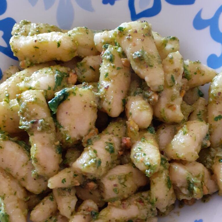 Gnocchi di ricotta con Pesto di Pistacch