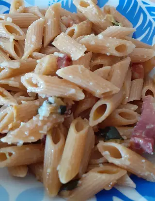 Ricetta Penne zucchine e pancetta di elvira.gengaro