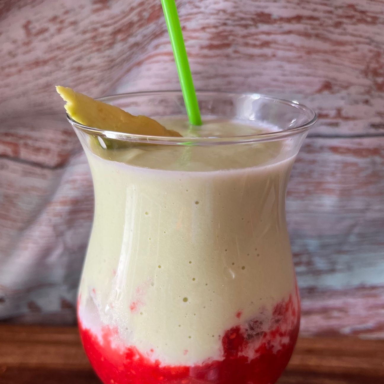 Smoothie avocado e lamponi