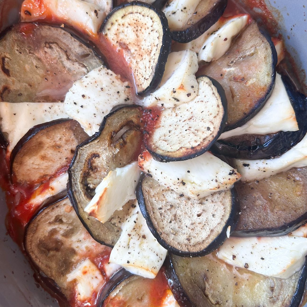 Halloumi gratinato al forno con melanzane