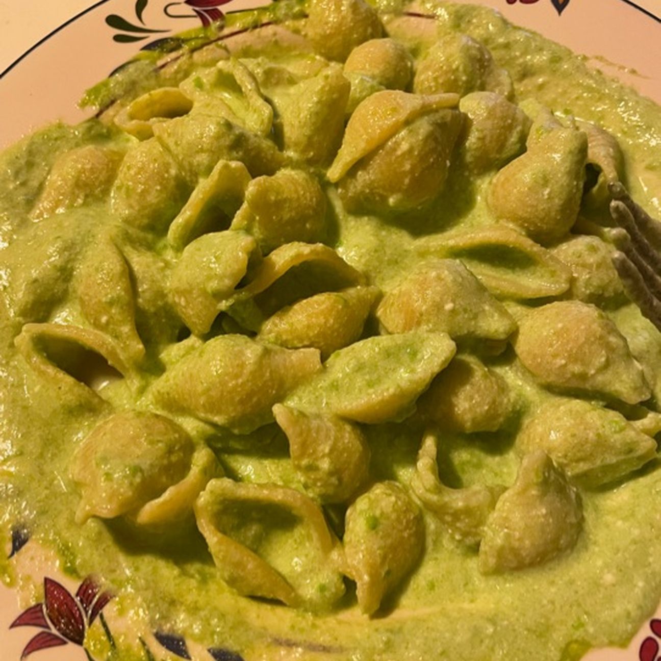 Pasta con crema di ricotta e broccoli