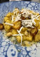 Ricetta Gnocchetti con pescatrice e datterini gialli
