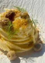 Ricetta linguine con crema di finocchi, olive taggiasche e bottarga