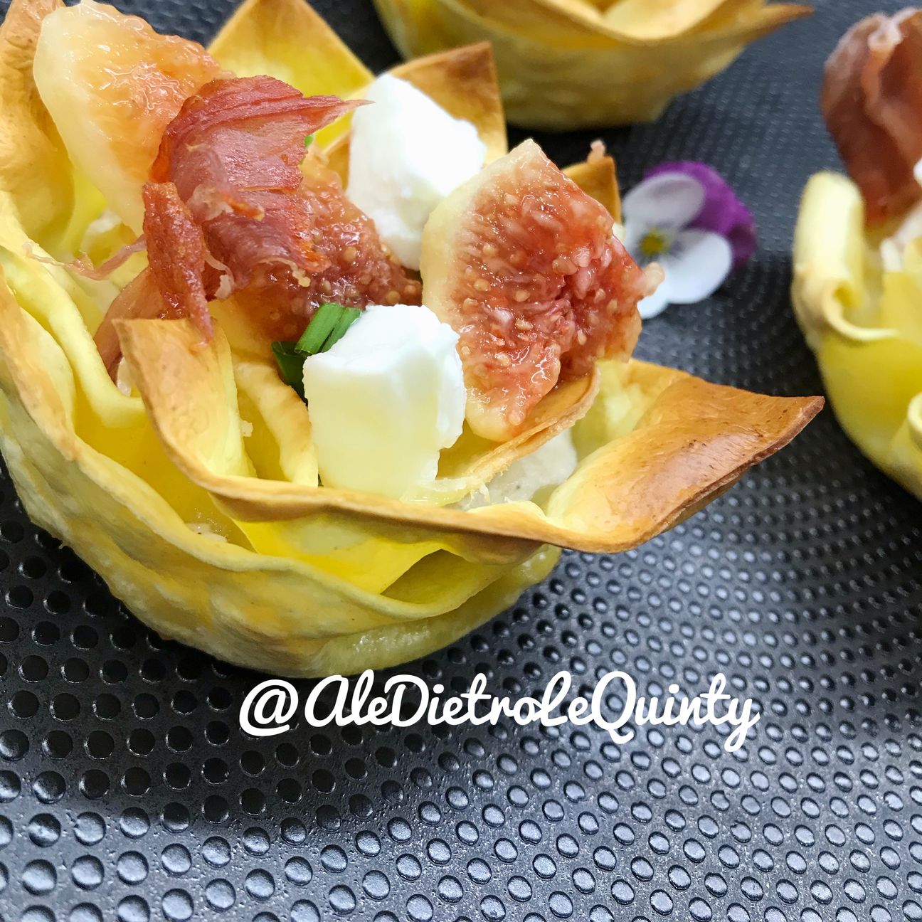 Lasagna cupcake con fichi e crudo - monoporzione