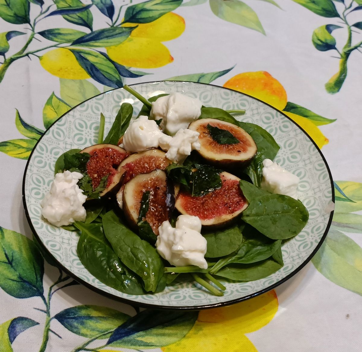 Insalata gourmet Fichi neri e menta fresca