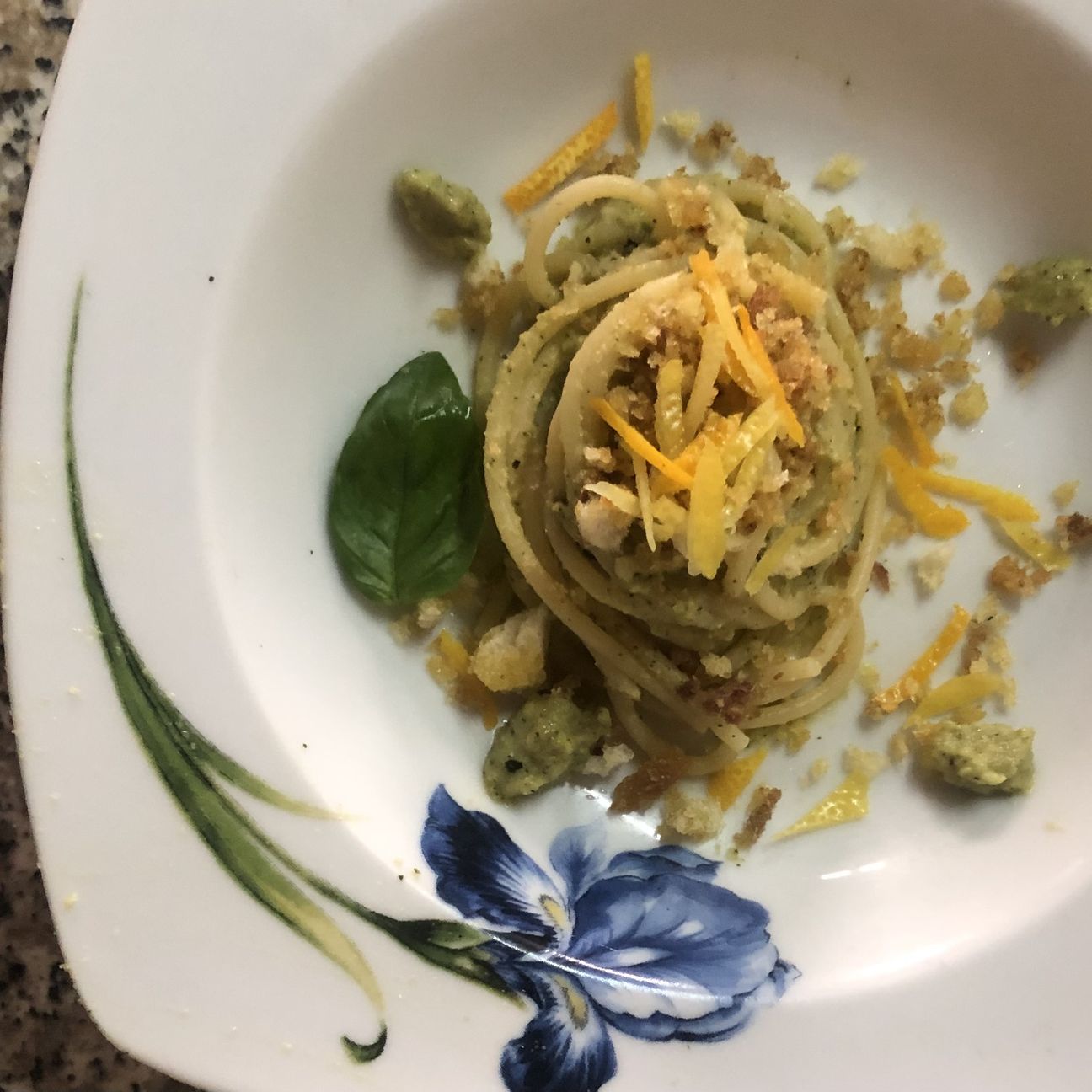 Spaghetti alla crema di zucchine e agrumi