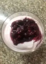 Ricetta Crema di yogurt e mascarpone com frutti di bosco
